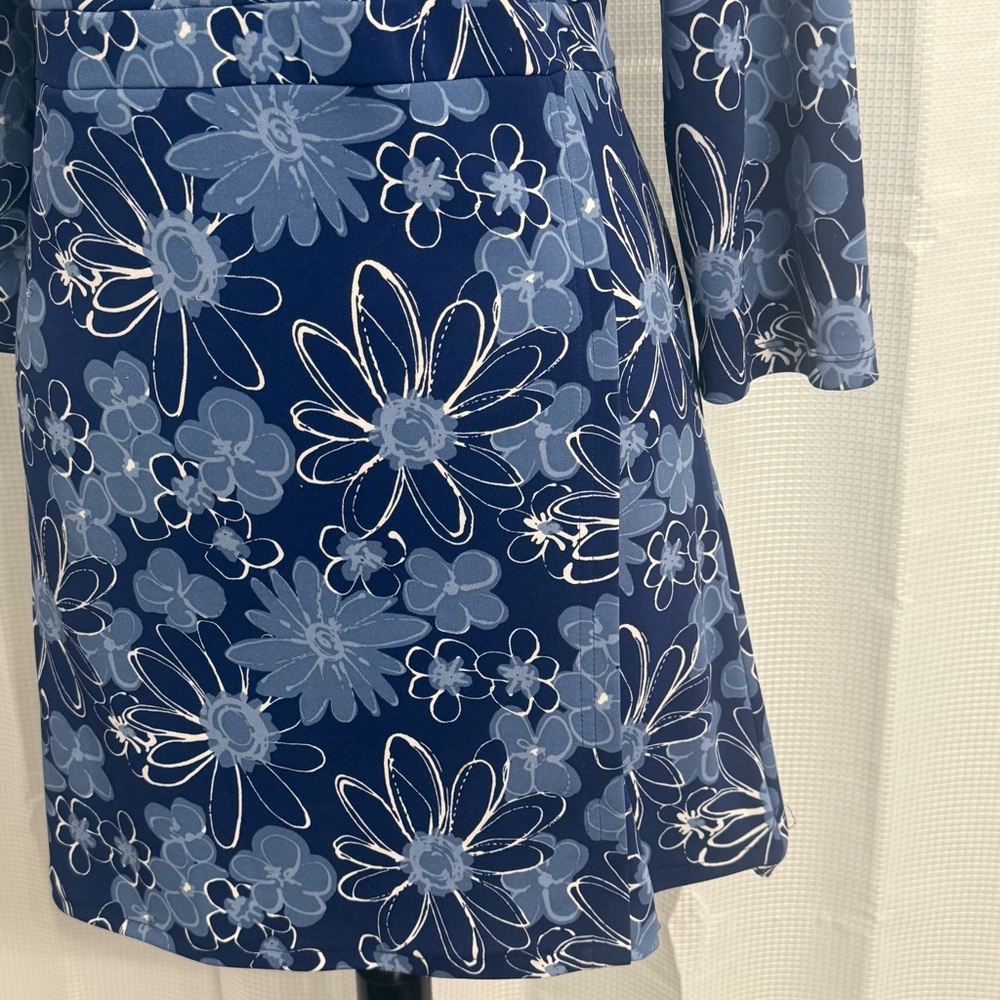 Liz Claiborne Women's 3/4 Sleeve Floral Print V-Neck Front Faux Wrap Dress, Blue - Picture 4 of 7